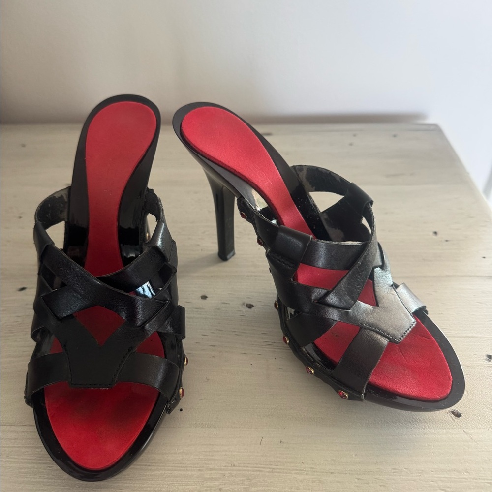 Nine West Elegant Black and Red Women's Heels. Excellent condition!